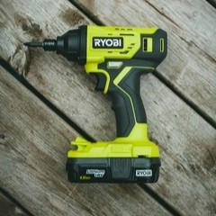 Cordless drill machine
